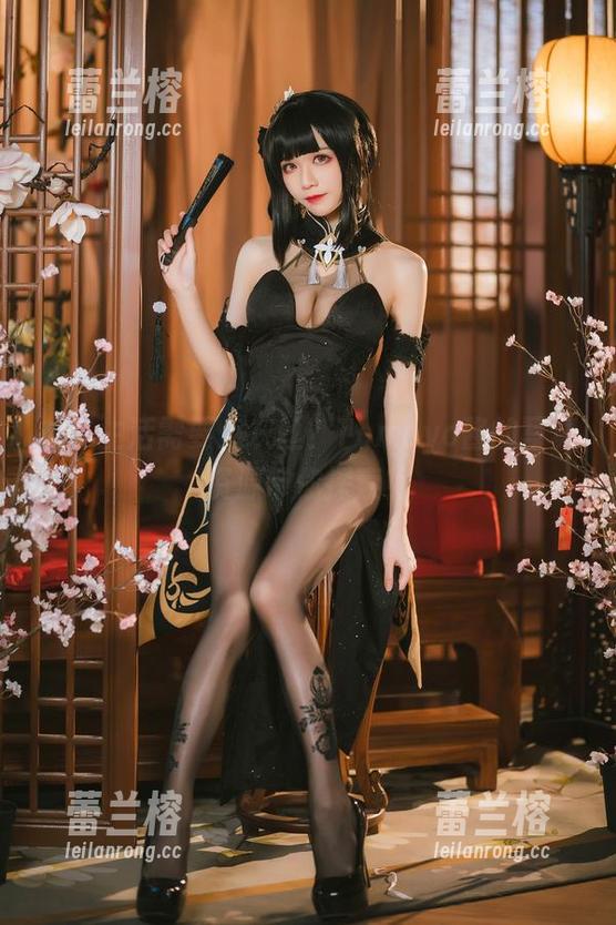 或许生活需要点灰丝？Tomoyo酱的写真资源带你探索！