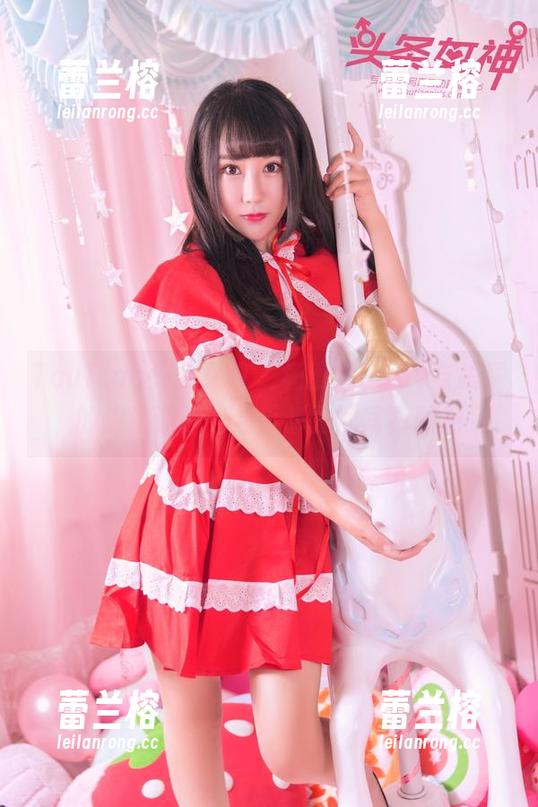 TouTiao头条女神 - 杨漫妮baby与眼镜的浪漫邂逅，超乎想象的写真图包