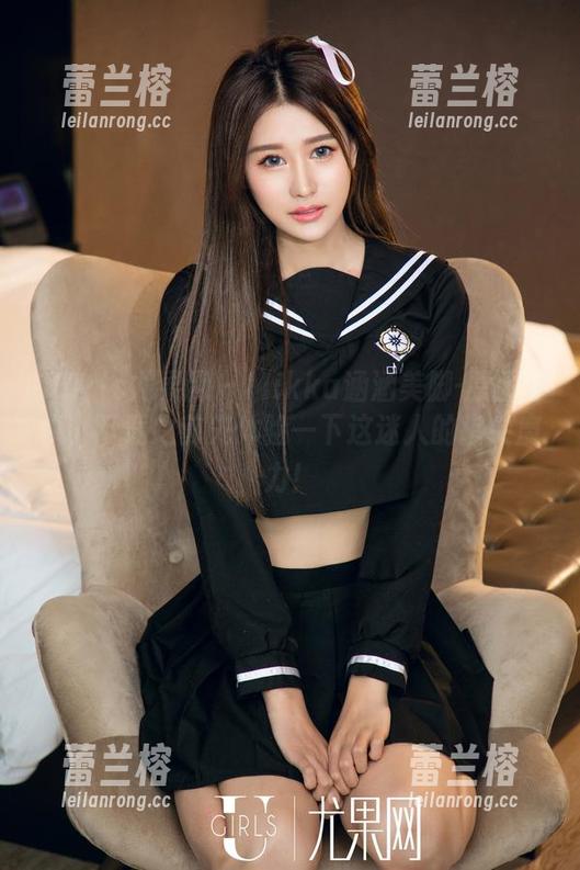 UGirls尤果网 - Mikka涵涵美脚-原图特供，下载之前先体验一下这迷人的指尖魔力！