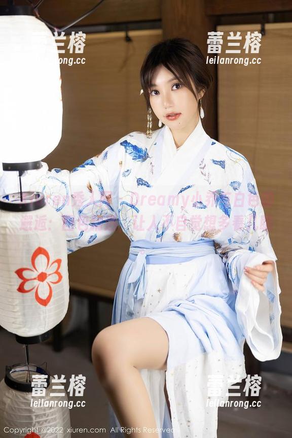 Xiuren秀人网 - Dreamy小乔与白色的邂逅：图包精选，让人不自觉想多看几眼。