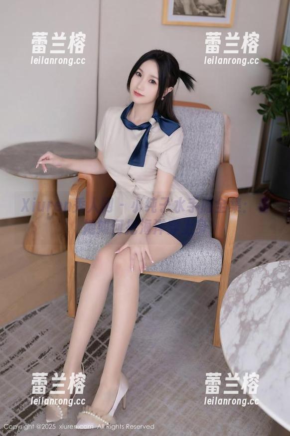 Xiuren秀人网 - 小纯子水手服全集：看她如何把海洋穿上身