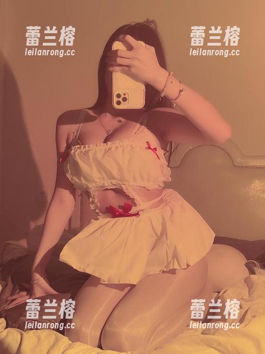 微密圈 - 兔宝妮to裸足计划：高清原图带你一起走进‘无鞋之境’！