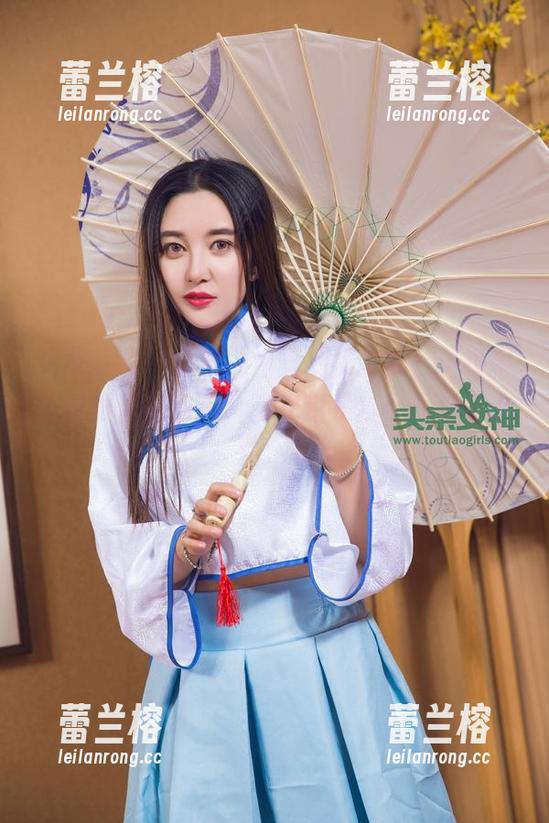 头条女神 - 松果儿白丝私房图集，脑海中反复浮现的身影，不知道是巧合还是命中注定？