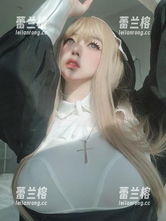 女主K的清纯图包，心里面瞬间被她的气质温暖了一下，真的是一种罪过？