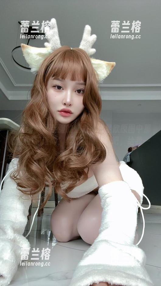 微密圈 - 水手服的魅力！宋昱欣原图中那份慵懒和迷离，真的在说‘来吧，给我一个夏天’吗？