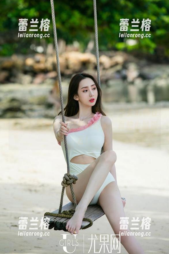尤果网 - 在松果儿的世界里，少女们都在散步：图库精选的悠闲时光，真想也融进去！