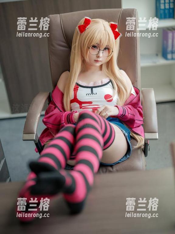 这海边真有趣，幼水铃衣最新作品集带你一起玩水！