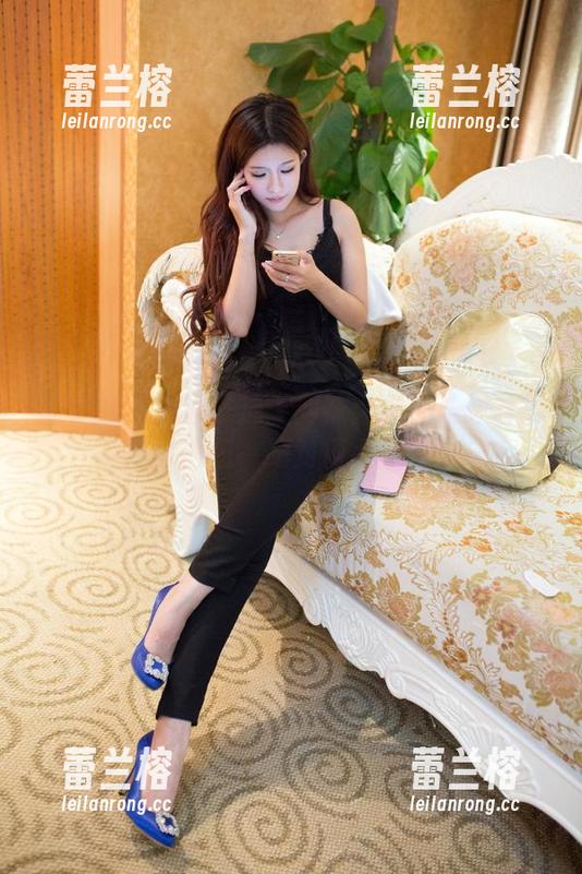 推女郎 - 当沙子遇上网袜：你无法想象的高清图包，绝对值得一看！
