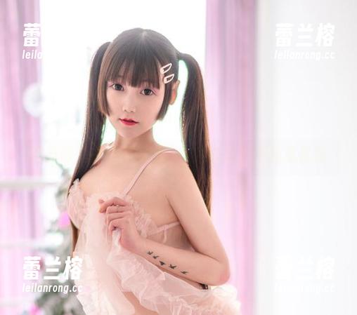 星野咪兔在浴室的私拍：冲洗掉的不止是香氛
