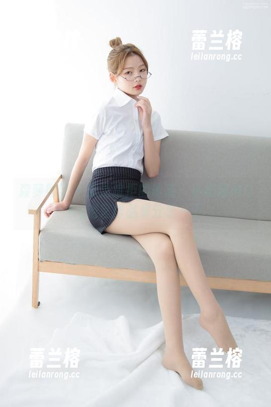森萝财团 - 无法抗拒的诱惑：小奶糕Milky浴室作品集分享一下