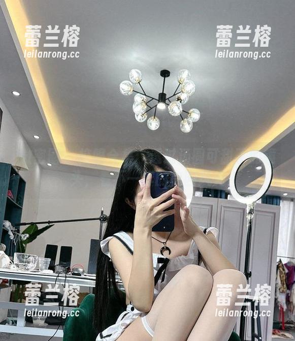 微密圈 - 校服合集：透过汤圆可甜了的镜头，看不一样的校园风光