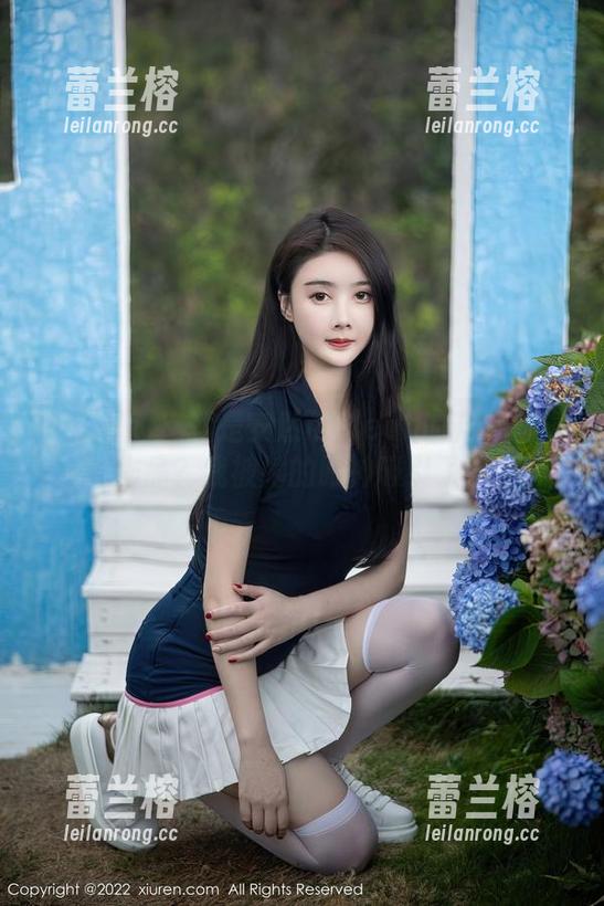 秀人网 - 这就是安然maleah的花嫁写真作品？我被她的眼神吸引了！