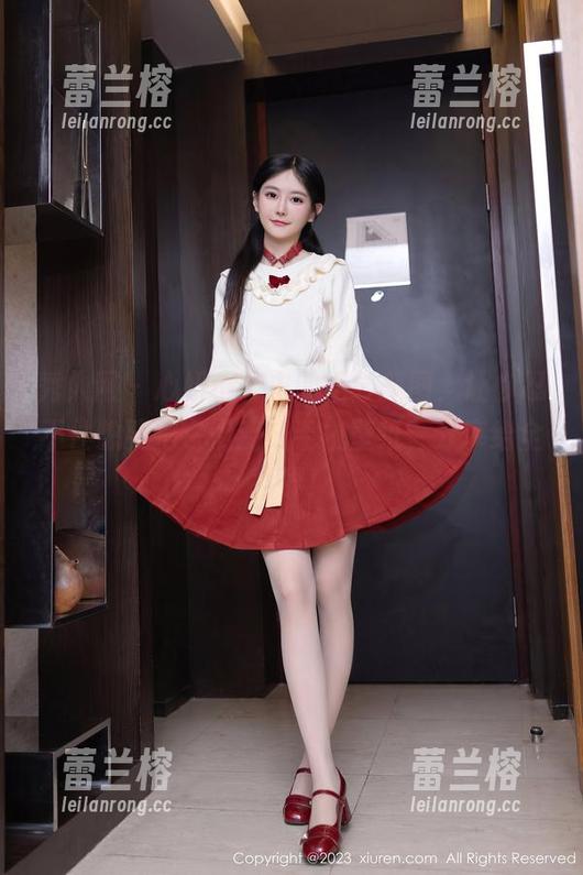 秀人网 - 心妍小公主的婚纱美图，让你忍不住想要把它们变成手机壁纸，分享给全世界！