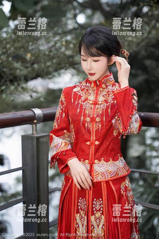 秀人网 - 沉浸在赵惟依coco的职业装原图里，完全不想工作！套图刺激你每天都想换衣服！