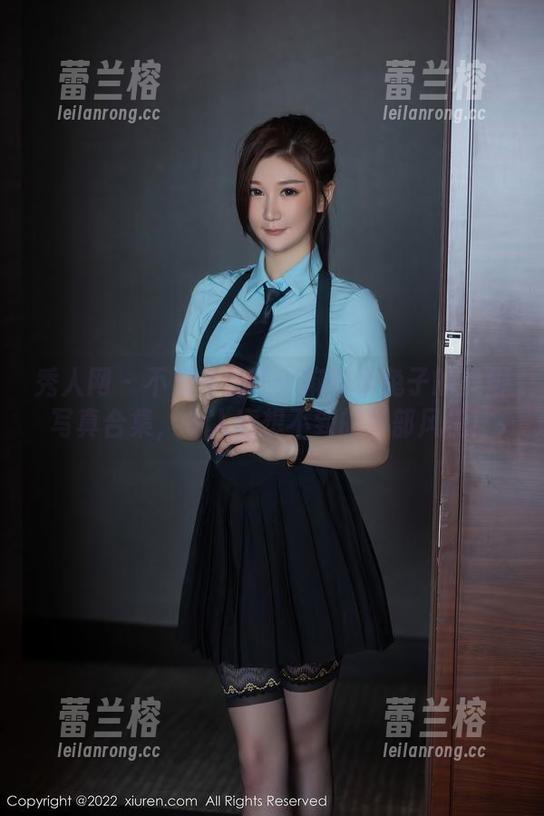 秀人网 - 不只是兔子：麻吉小兔子的美脚写真合集，令人意想不到的脚部风情！