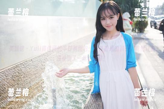 美媛馆 - Yuli黄佳丽的牛仔裤图包：一件普通的裤子，竟然让我感受到了一丝小暧昧！