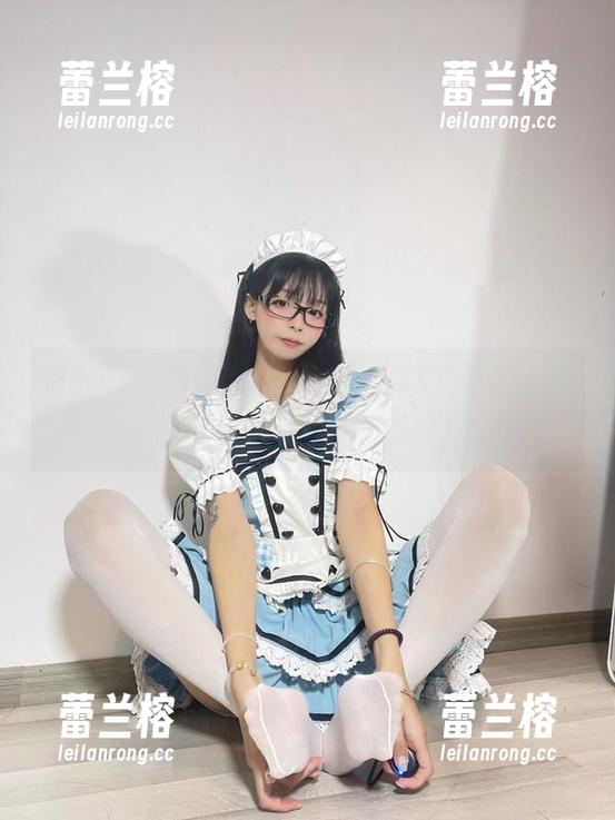 微密圈 - 聂傲娇泳池图集：这个更新，有点‘水’分也有点傲娇！