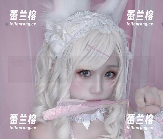 醒醒！芊川一笑MNK的牛仔裤高清图包让你欲罢不能！