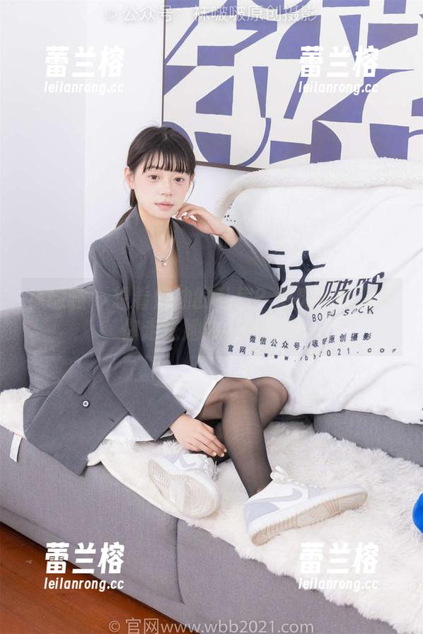 袜啵啵 - 想看奶油的私房？薄肉丝合集带你走进她的微妙世界