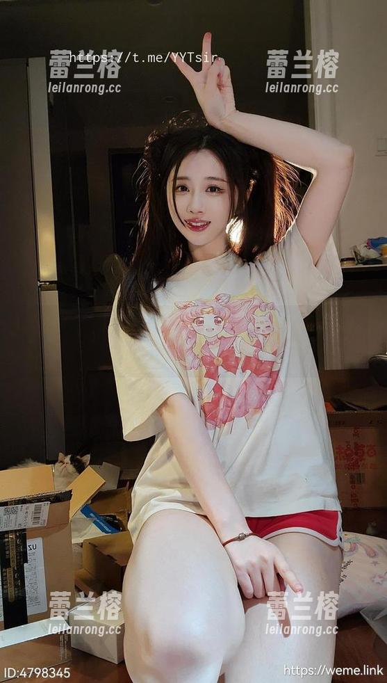 微密圈 - 谁说福利不好找？轩子巨二兔的红裙作品等你来领！