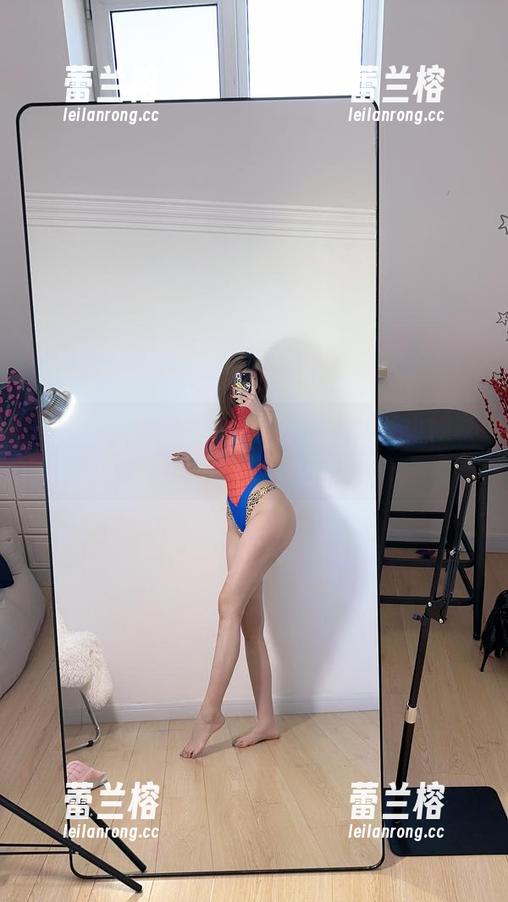 微密圈 - 网盘里的透明幻想，醇子小姨教你如何优雅地赏图！