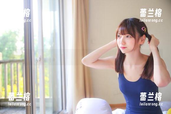 最新陆卿卿kyokyo的修女套图：在神圣与诱惑之间游走