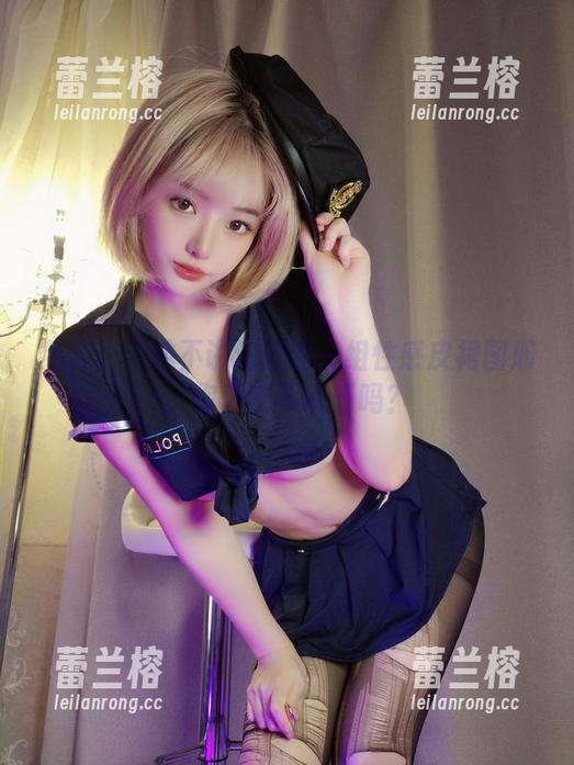 免费！雯妹不讲道理的一组性感皮裙图册，你确定不点开吗？